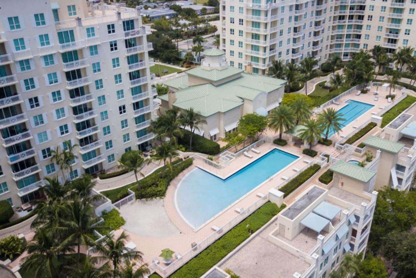 1Br Rooftop Pool-10 Min Walk To Beach 보인톤비치 외부 사진