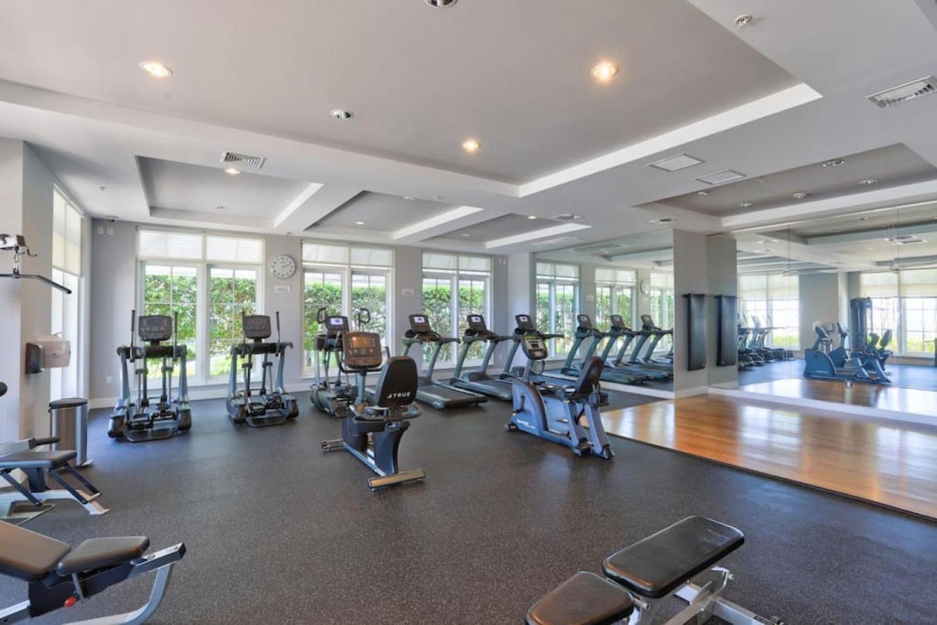 1Br Rooftop Pool-10 Min Walk To Beach 보인톤비치 외부 사진